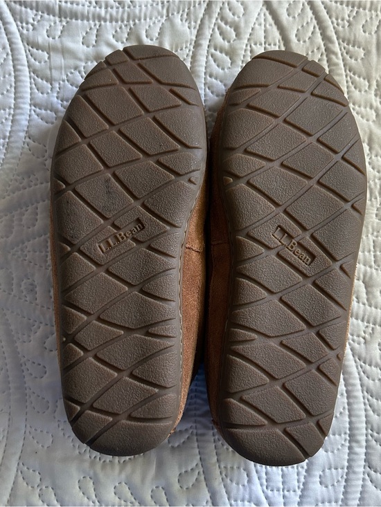 L.L. Bean Men\'s Wicked Good Brown Suede Shearling-Lined Moccasin Slippers main image 6